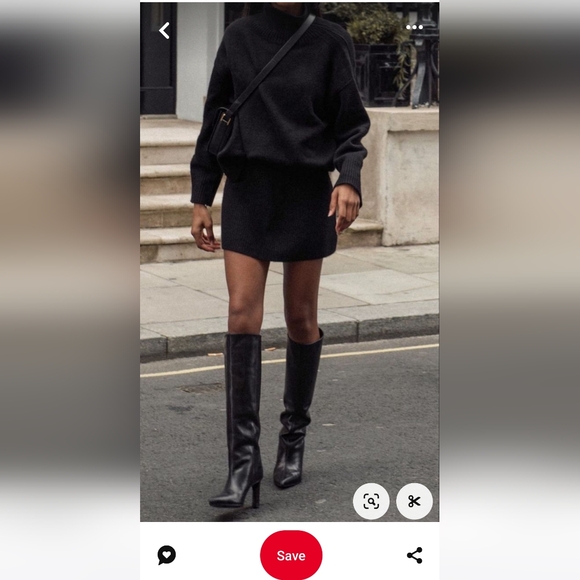 *SOLD* Black Knee-High Leather Boots - Picture 4 of 5